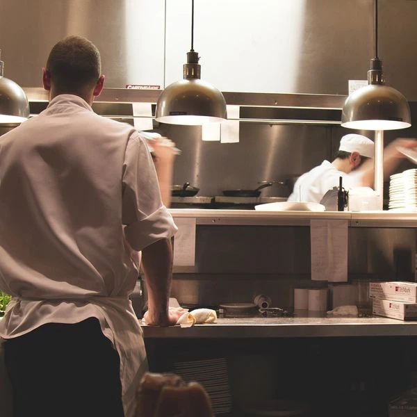 Edelstahl Arbeitstisch PREMIUM - 600x600mm - Mit Grundboden & Aufkantung Hinten + Rechts 5 Edelstahl Arbeitstisch PREMIUM - 600x600mm - Mit Grundboden & Aufkantung Hinten + Rechts – Bild 3